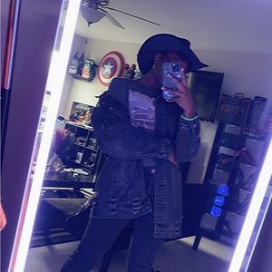 Meet your Posher, Sam